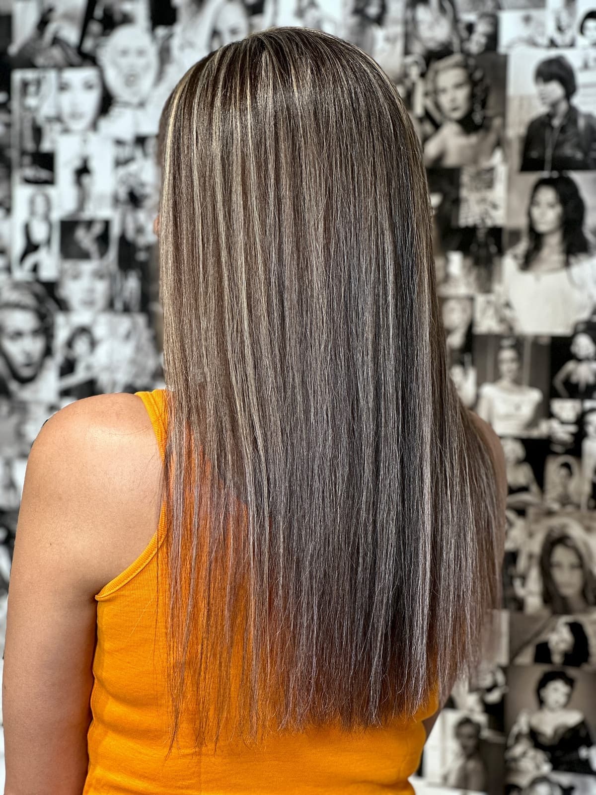 Platinum blonde straight hair colour Marbella
