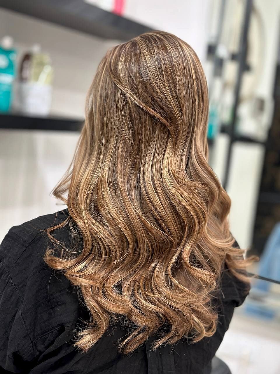 Warm balayage waves colour result Marbella