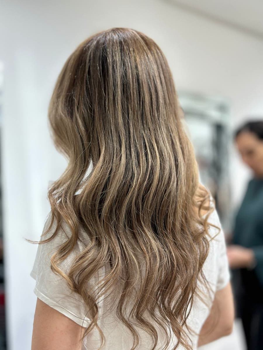 Honey blonde beach waves