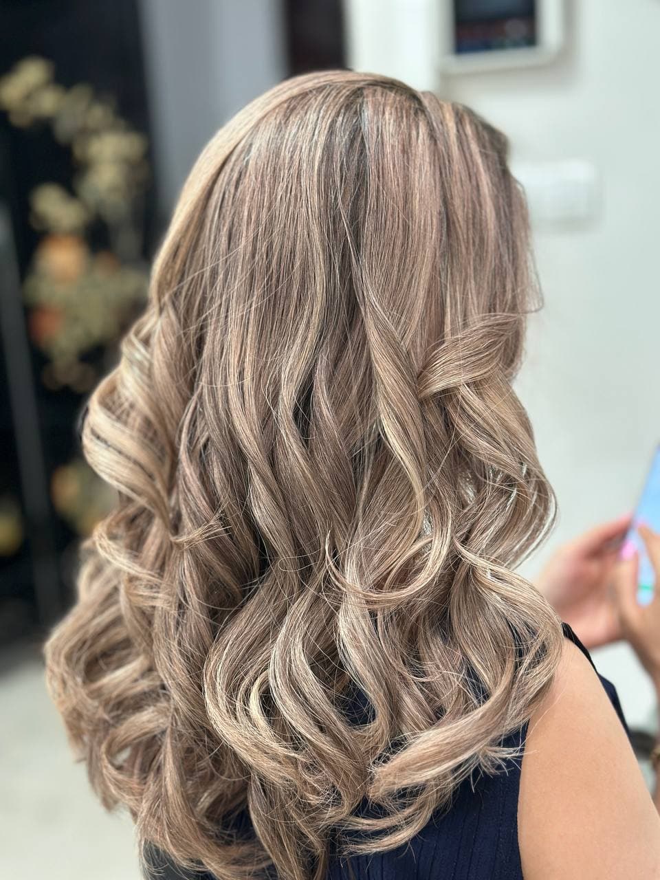 Event Hair Styling Near Puerto Banus: Blow-Drys and Updos